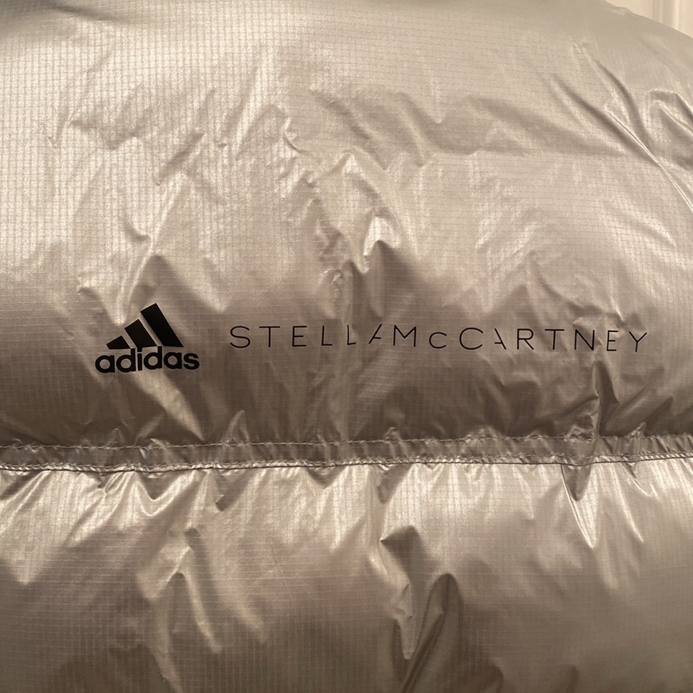 Adidas by Stella McCartney puffer silver jacket! Hoodie! Inside Vest EUC Size S - Picture 4 of 17